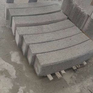 宁波芝麻白弧形路牙石
