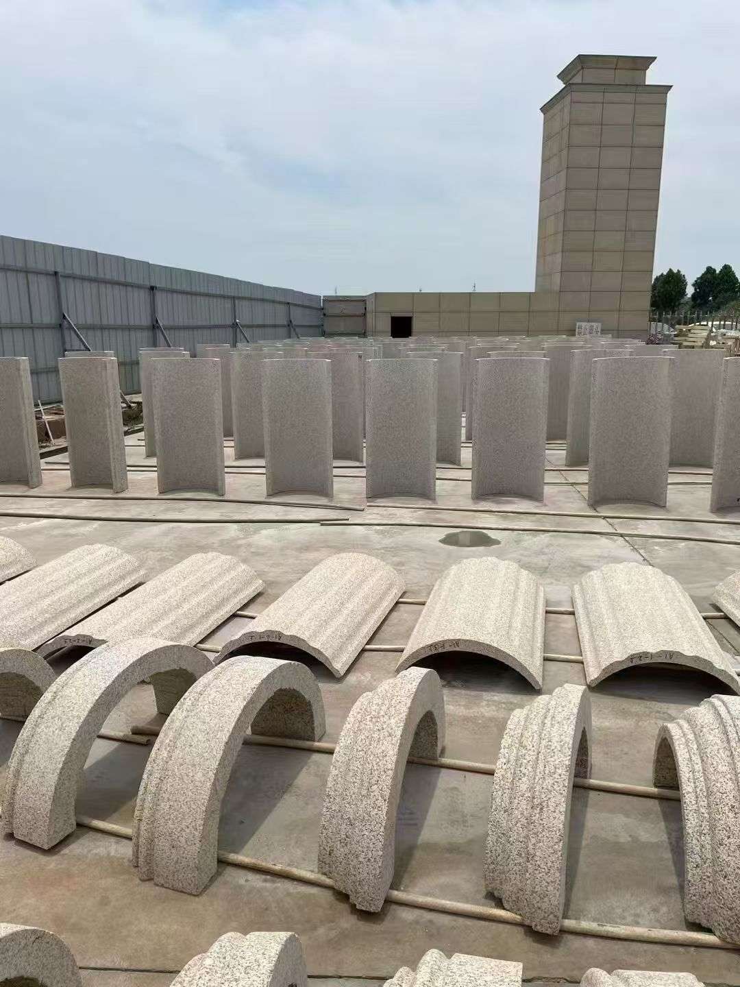 宁波黄金麻别墅柱皮 异形 线条定制